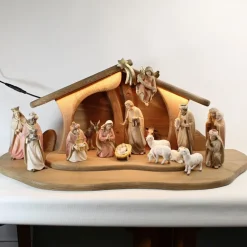 Palais du Rosaire Crèche en bois 19 pièces éclairage LED 13 cm^ Crèche