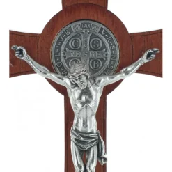 Palais du Rosaire Crucifix de Saint Benoit en bois 20cm^ Crucifix Bois