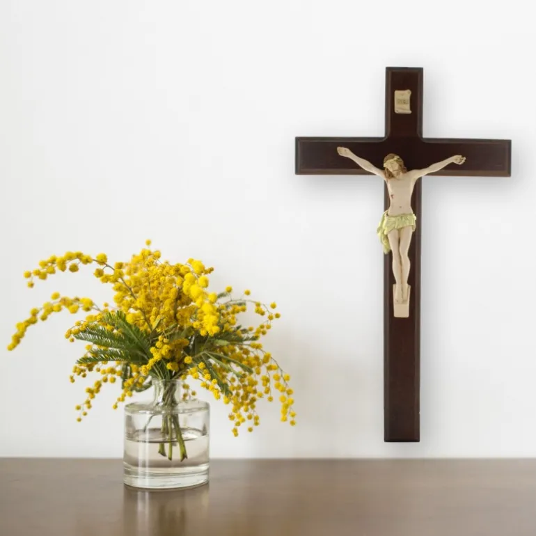 Palais du Rosaire Crucifix en bois avec le Christ réaliste 50cm^ Crucifix Bois