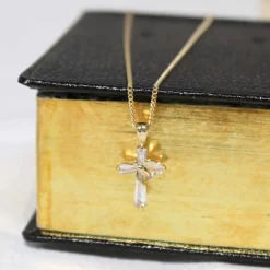 Palais du Rosaire Parure avec une croix et une colombe avec une chaîne - Plaqué Or^ Collier En Plaqué Or