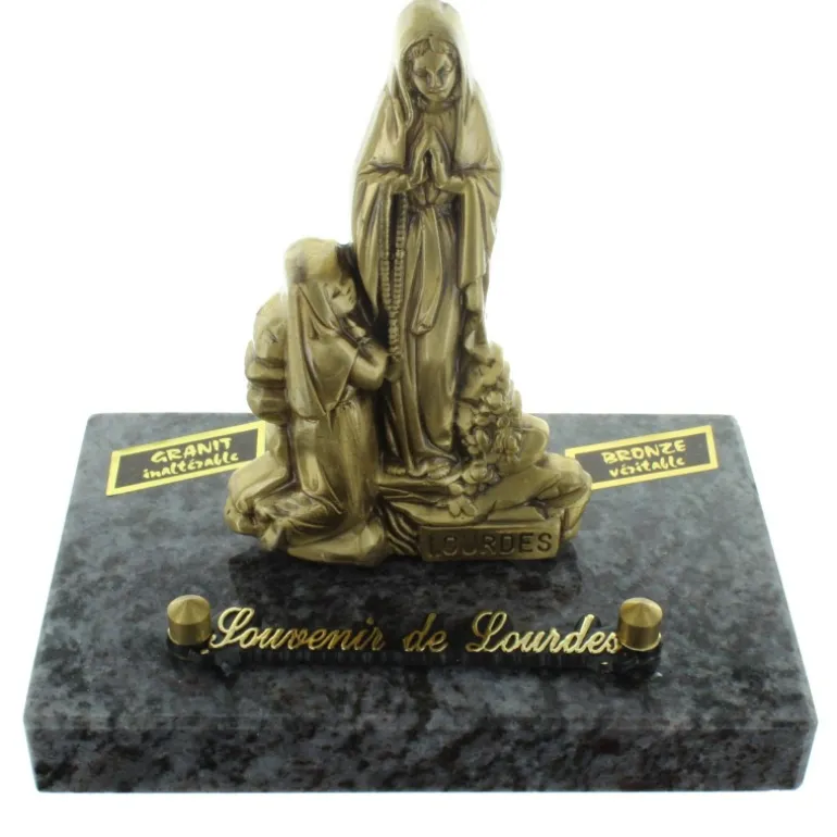 Palais du Rosaire Plaque Funéraire en Granit avec une statue de l'Apparition de Lourdes en bronze 14x9cm^ Plaque Funéraire | Statue Funéraire
